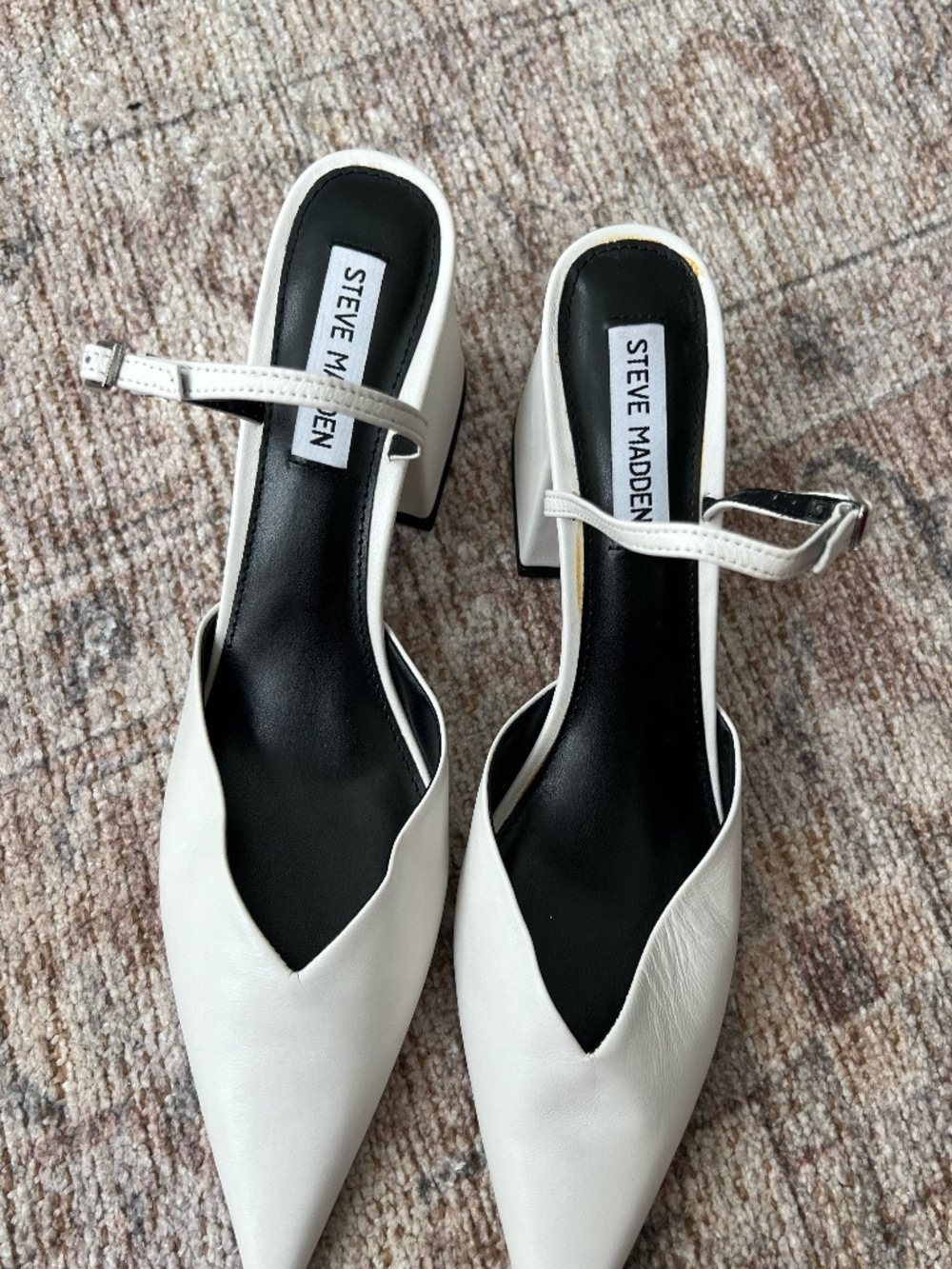 Steve Madden White Pointed Toe Slingback Block Heel Pumps